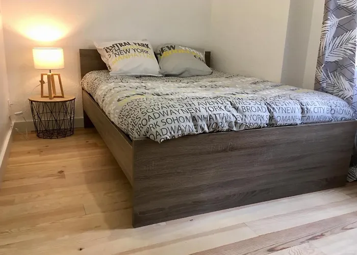 Hyper Centre, Proche Gare, Entree Independante * Valence